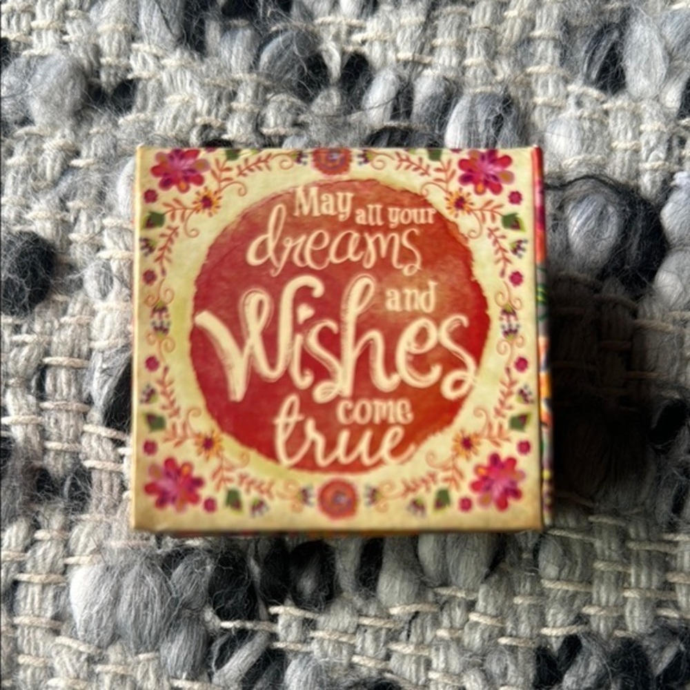 🆕 Floral Wish in a Bottle key chain from Natural Life. Brand new!💥💥